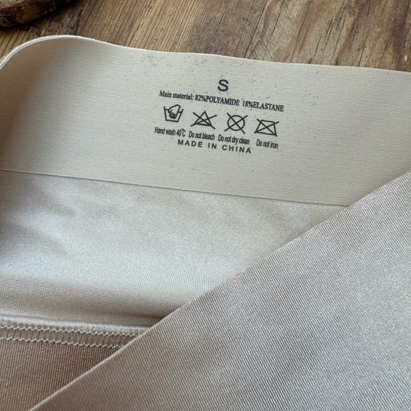 🏷️NWT- HeyShape - Shorts - Picture 5 of 6